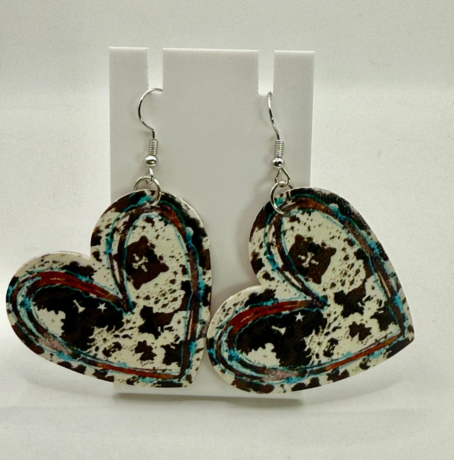 Cowprint Heart Earrings ā Faux Leather Dangle Earrings, Western Boho Jewelry, Lightweight Statement Earrings, Gift for Her