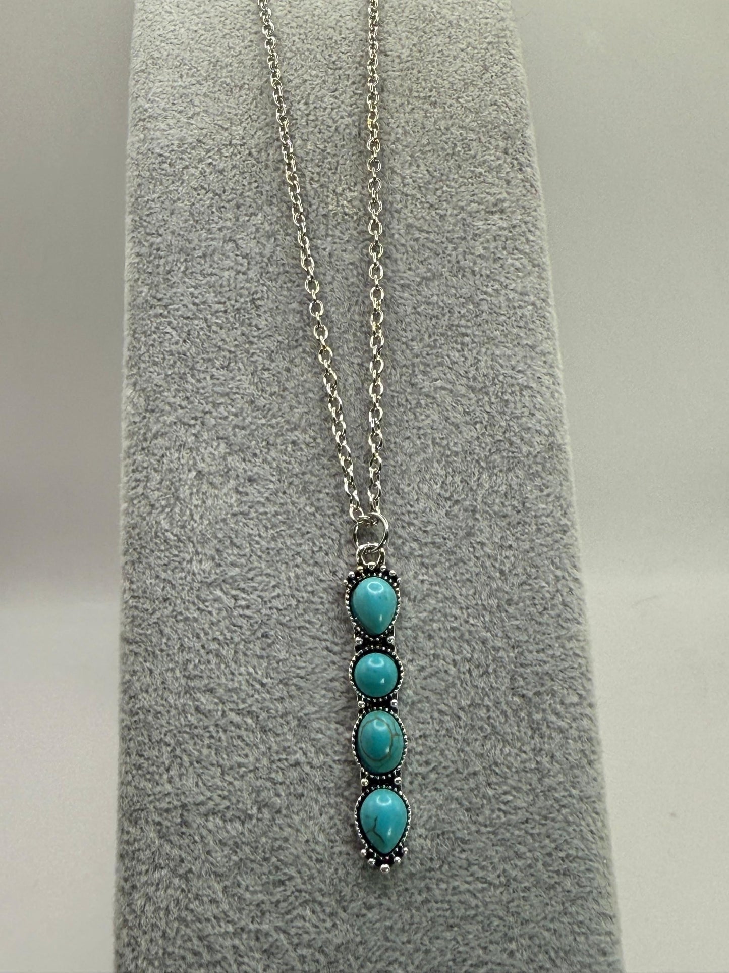 Turquoise Howlite Necklace & Earrings Set – 18" Silver Chain with Free Matching Earrings