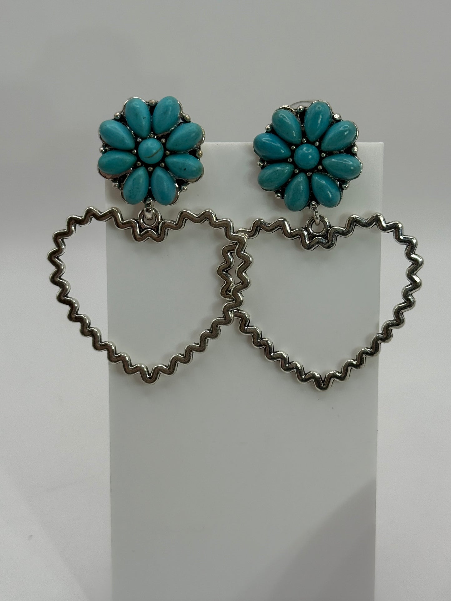 Turquoise Howlite Flower Earrings with Silver Zigzag Heart Dangles – Handmade Statement Jewelry