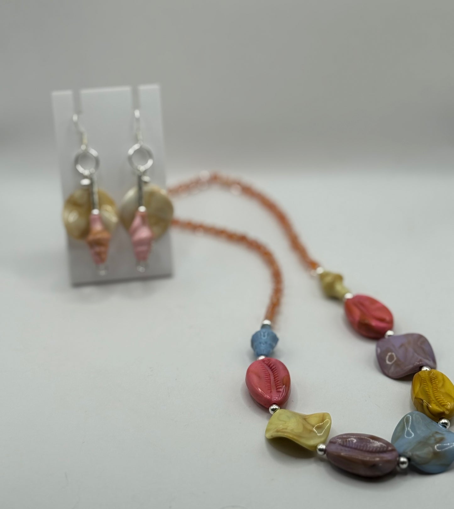 Chunky Seashell Necklace & Earrings Set – 20” Summer Statement Jewelry, Ocean Inspired, Colorful Beach Boho Gift for Her