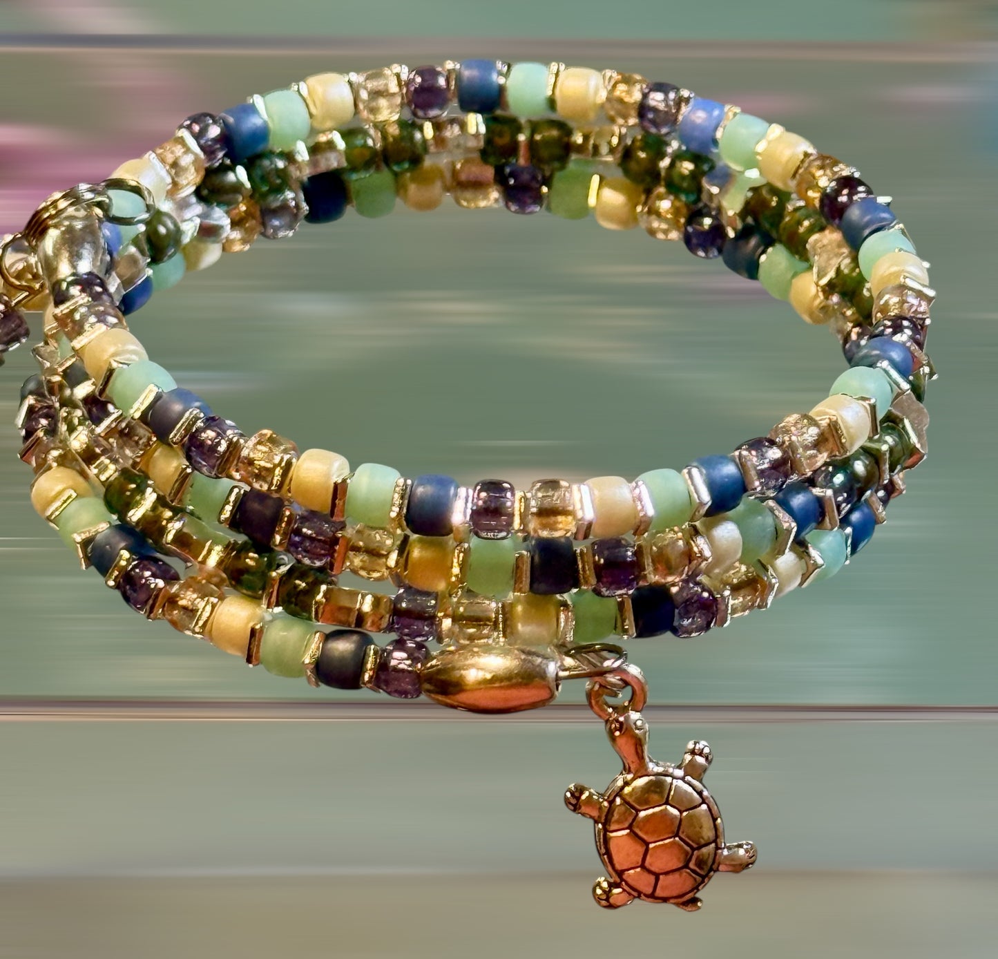 Rocailles Wrap Bracelet with sea turtle charm