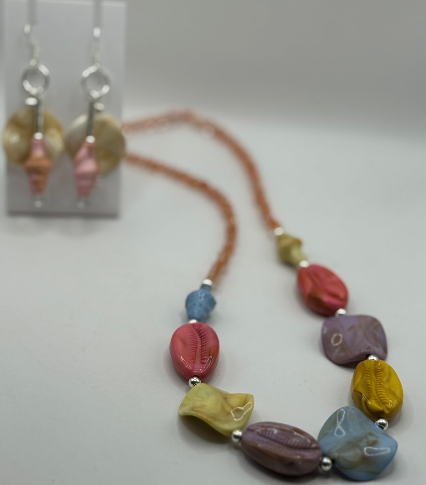 Chunky Seashell Necklace & Earrings Set – 20” Summer Statement Jewelry, Ocean Inspired, Colorful Beach Boho Gift for Her
