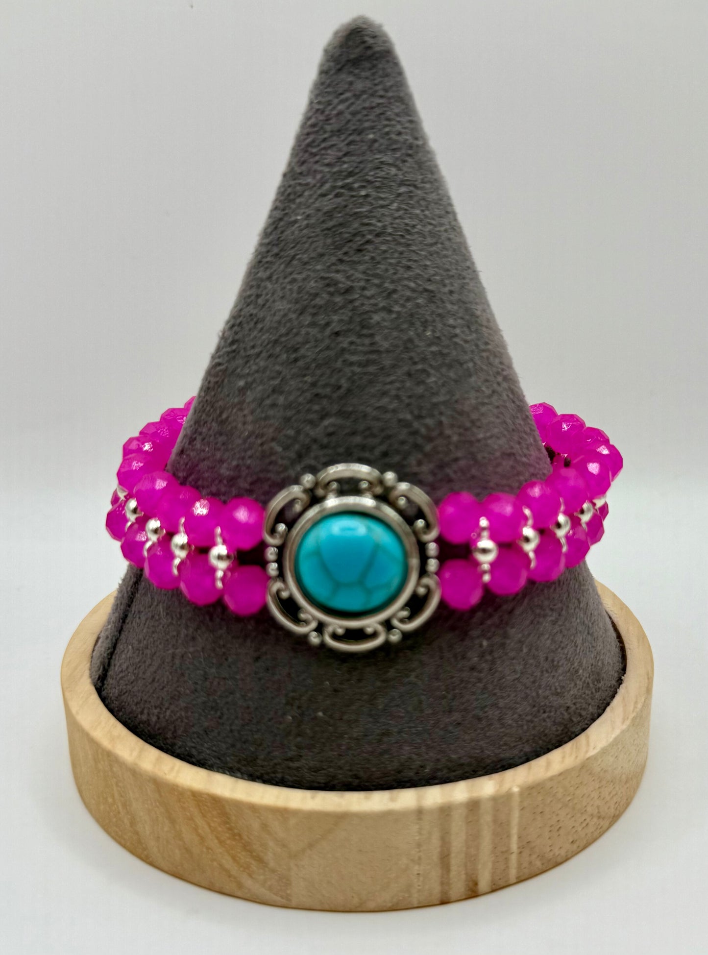 7” Hot Pink Stretch Bracelet with Howlite Centerpiece – Handmade Bold Beaded Jewelry