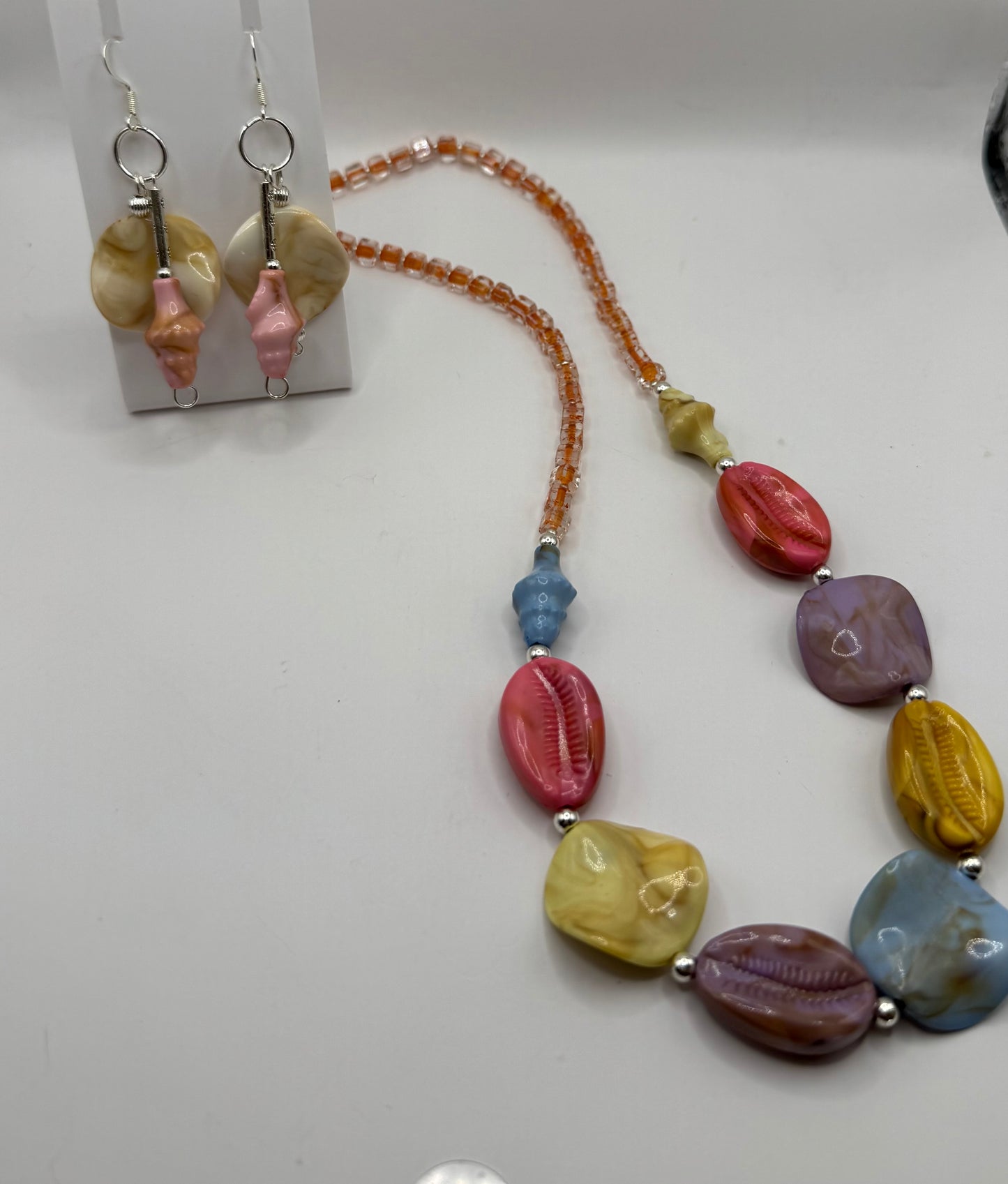 Chunky Seashell Necklace & Earrings Set – 20” Summer Statement Jewelry, Ocean Inspired, Colorful Beach Boho Gift for Her