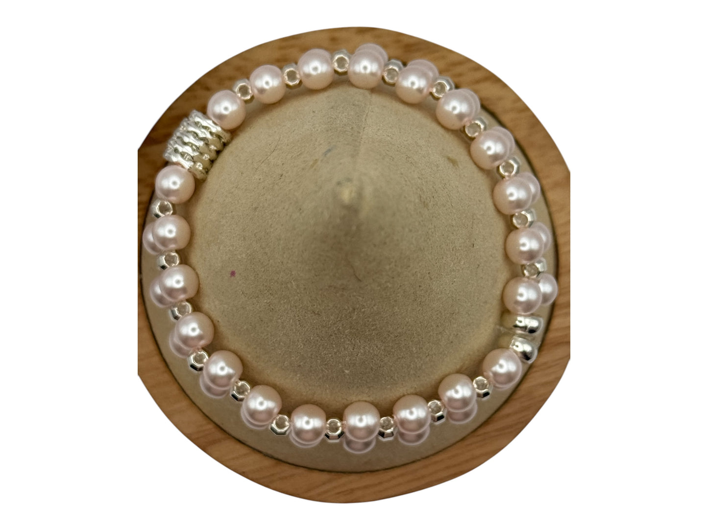 Pastel pink glass pearl bead elastic bracelet 7.5"