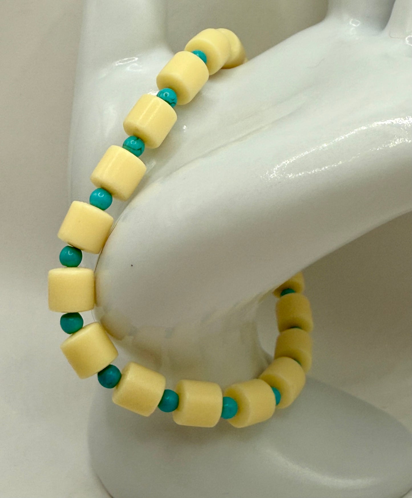 Bodhi and Turquoise Howlite Stretch Bracelet – 8” | Earthy Beaded Bracelet | Boho Style | Free Resizing Available