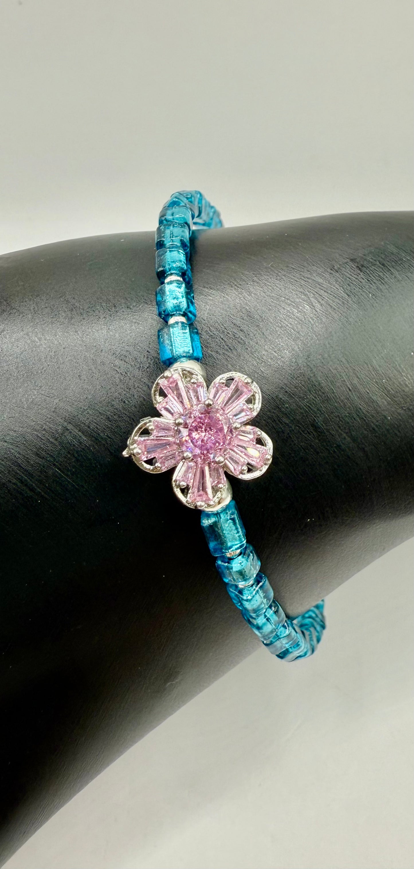 Teal Glass Beaded Bracelet with Pink Crystal Flower Focal – 7.5” Clasp Bracelet – Dainty Handmade Jewelry – Gift for Her