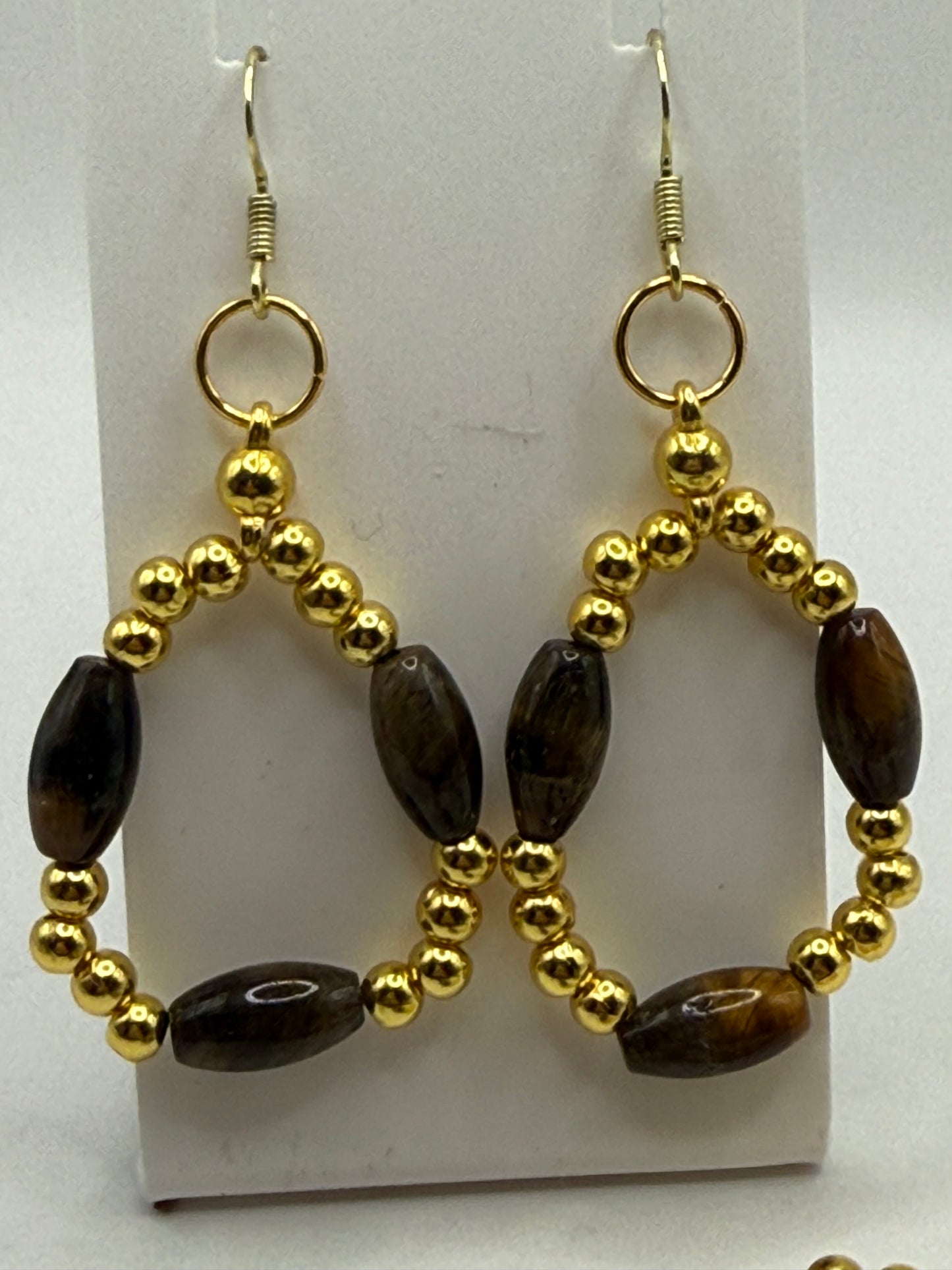 Tiger’s Eye Bracelet with Gold Accents – 7.75” Clasp – Free Resizing – Includes Complimentary Matching Earrings