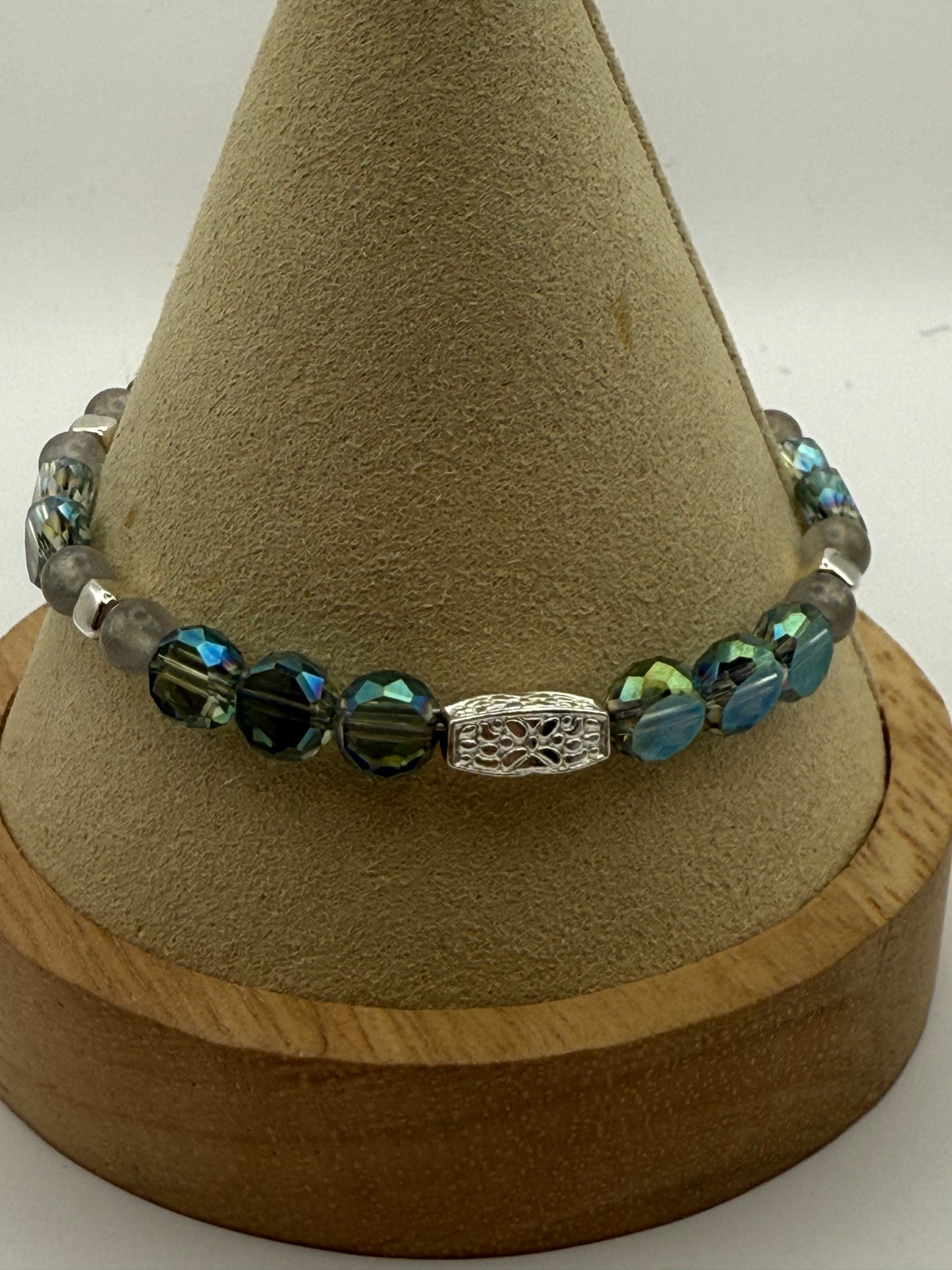 Green Iridescent and Silver bracelet adjustable 7"-8"