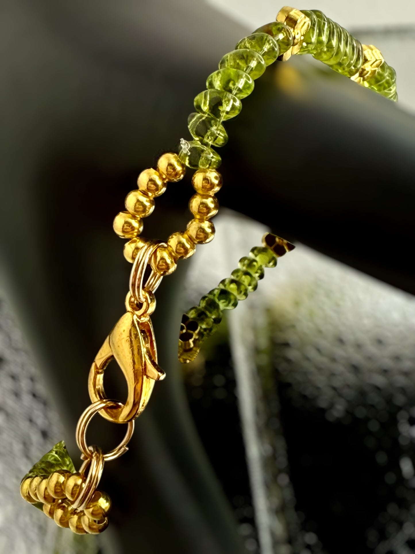 Green and Gold delicate glass bracelet 8"