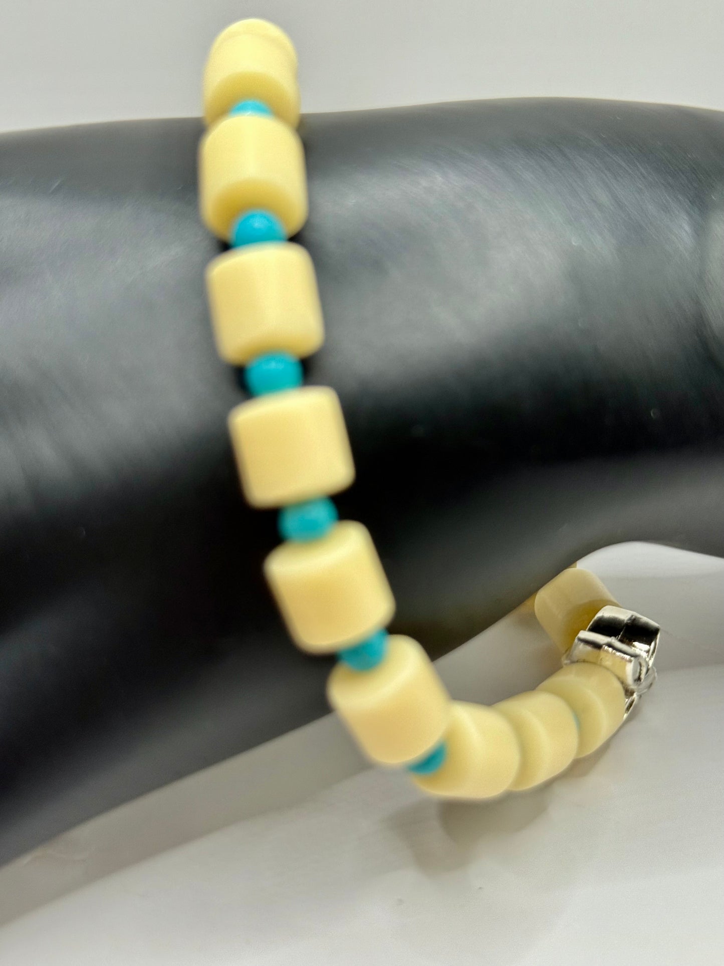 Bodhi and Turquoise Howlite Stretch Bracelet – 8” | Earthy Beaded Bracelet | Boho Style | Free Resizing Available