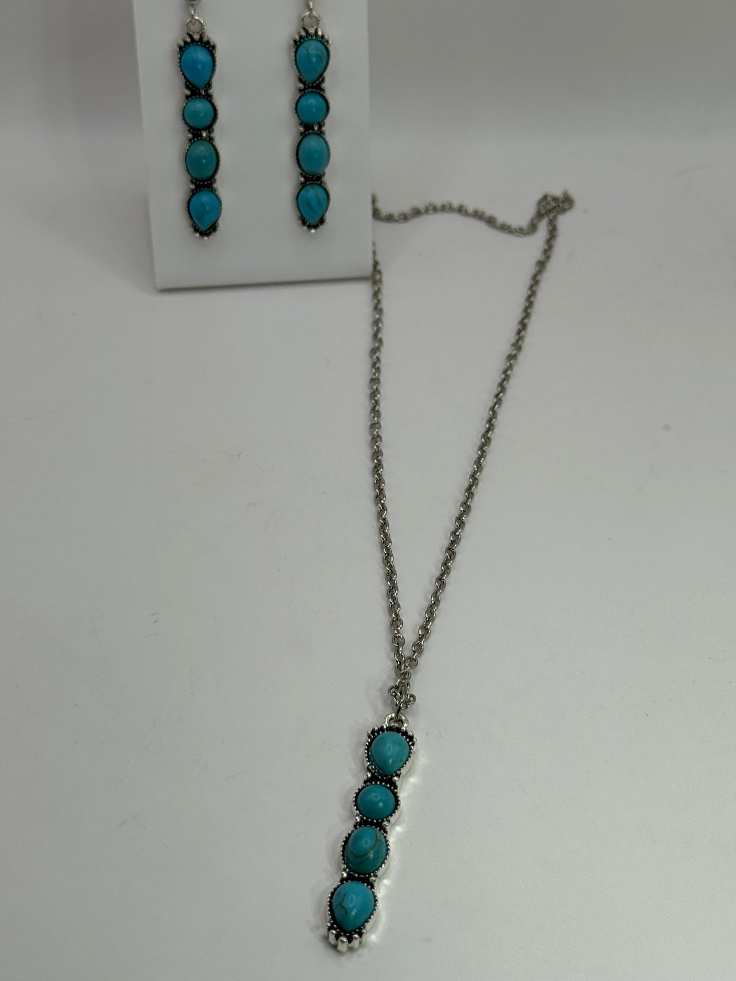 Turquoise Howlite Necklace & Earrings Set – 18” Silver Chain with Free Matching Earrings