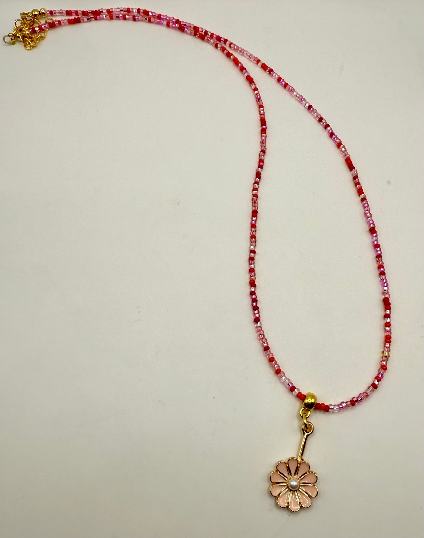 20” Czech Glass Beaded Necklace with Pink Daisy Pendant – Gold Accent & Lobster Clasp