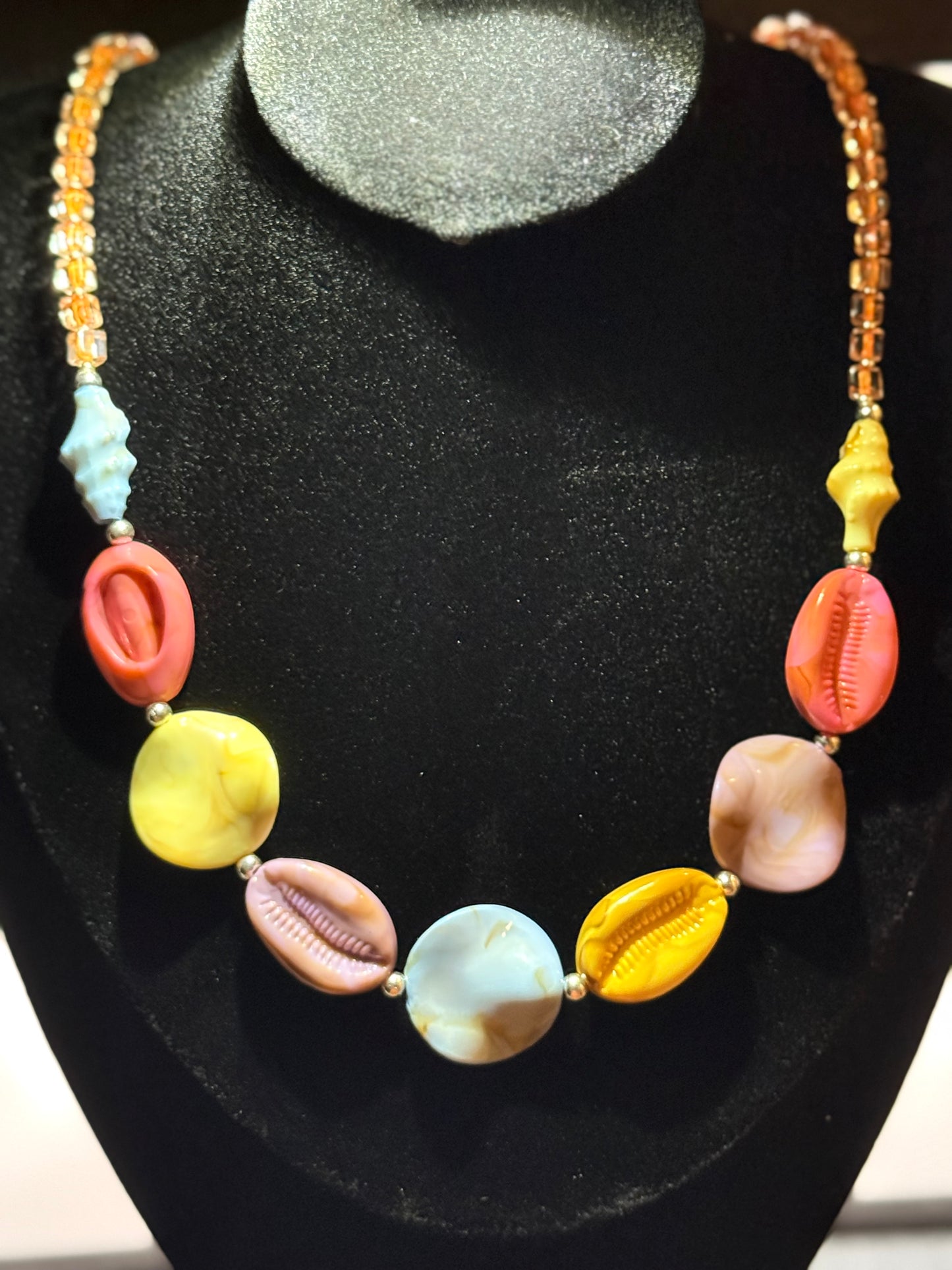 Chunky Seashell Necklace & Earrings Set – 20” Summer Statement Jewelry, Ocean Inspired, Colorful Beach Boho Gift for Her