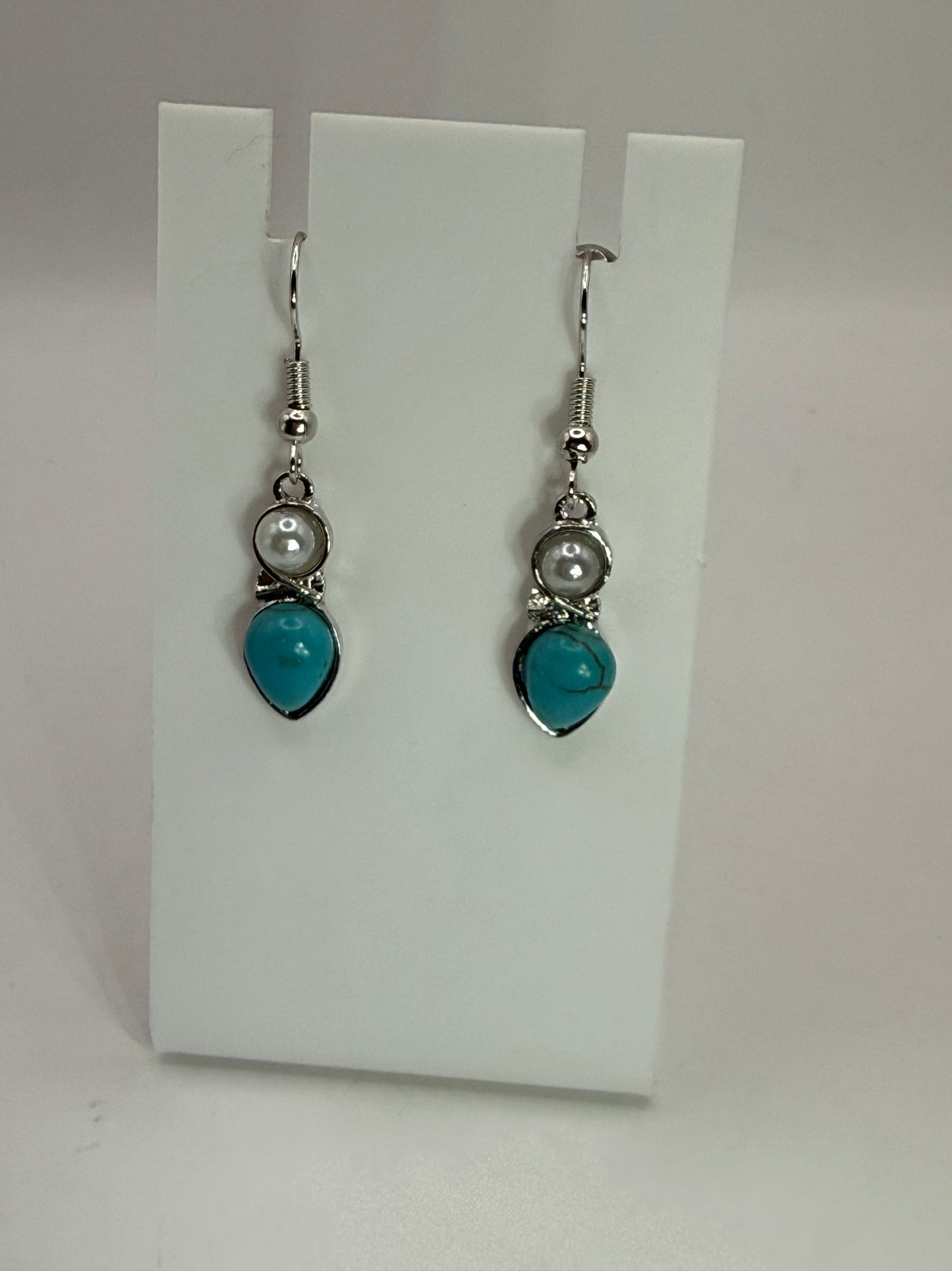 Turquoise Howlite and Glass Pearl Drop Earrings – Silver Dangle Handmade Jewelry