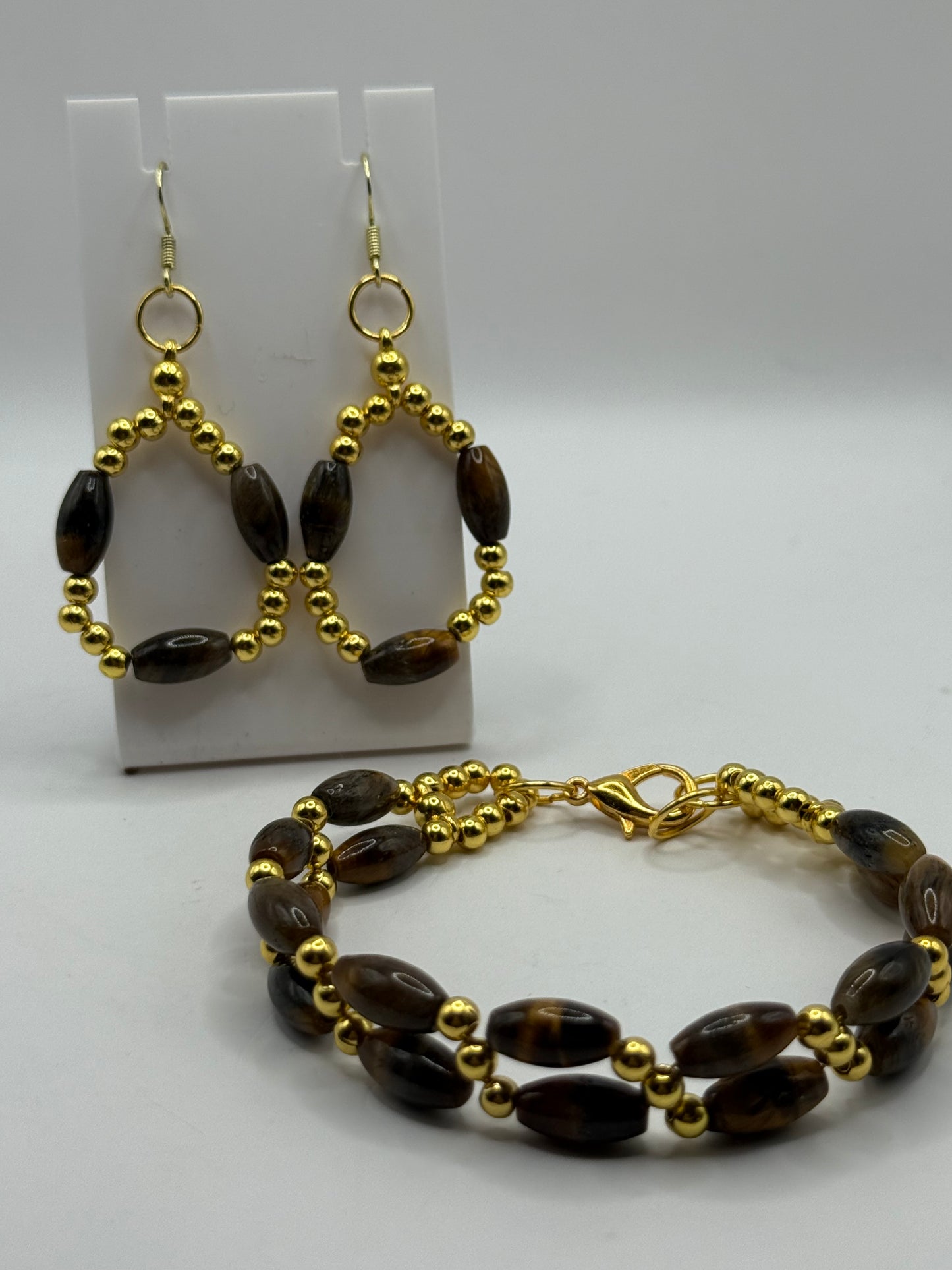Tiger’s Eye Bracelet with Gold Accents – 7.75” Clasp – Free Resizing – Includes Complimentary Matching Earrings