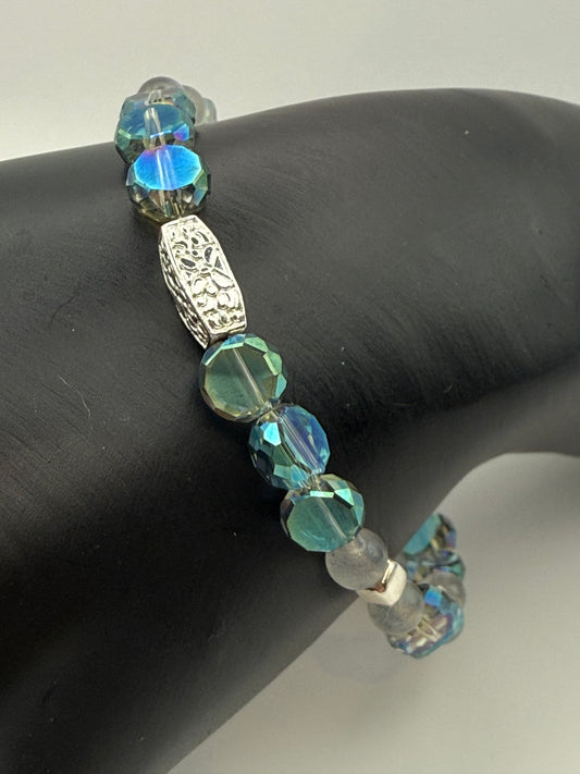 Green Iridescent and Silver bracelet adjustable 7"-8"