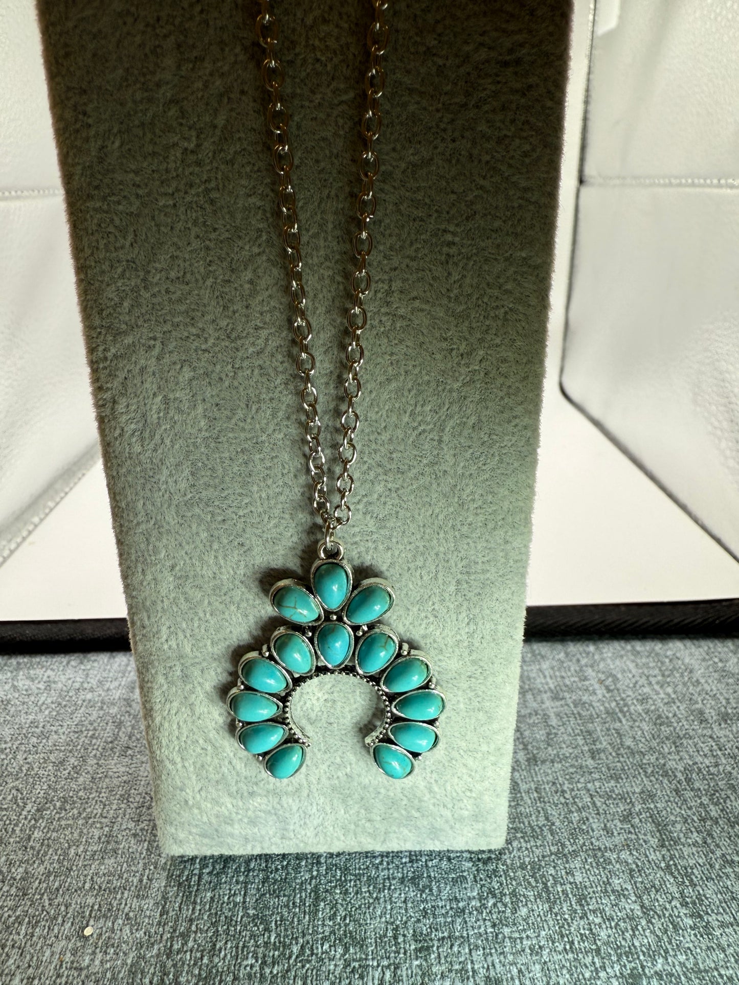 Turquoise Howlite Squash Blossom Necklace – 18” Silver Chain