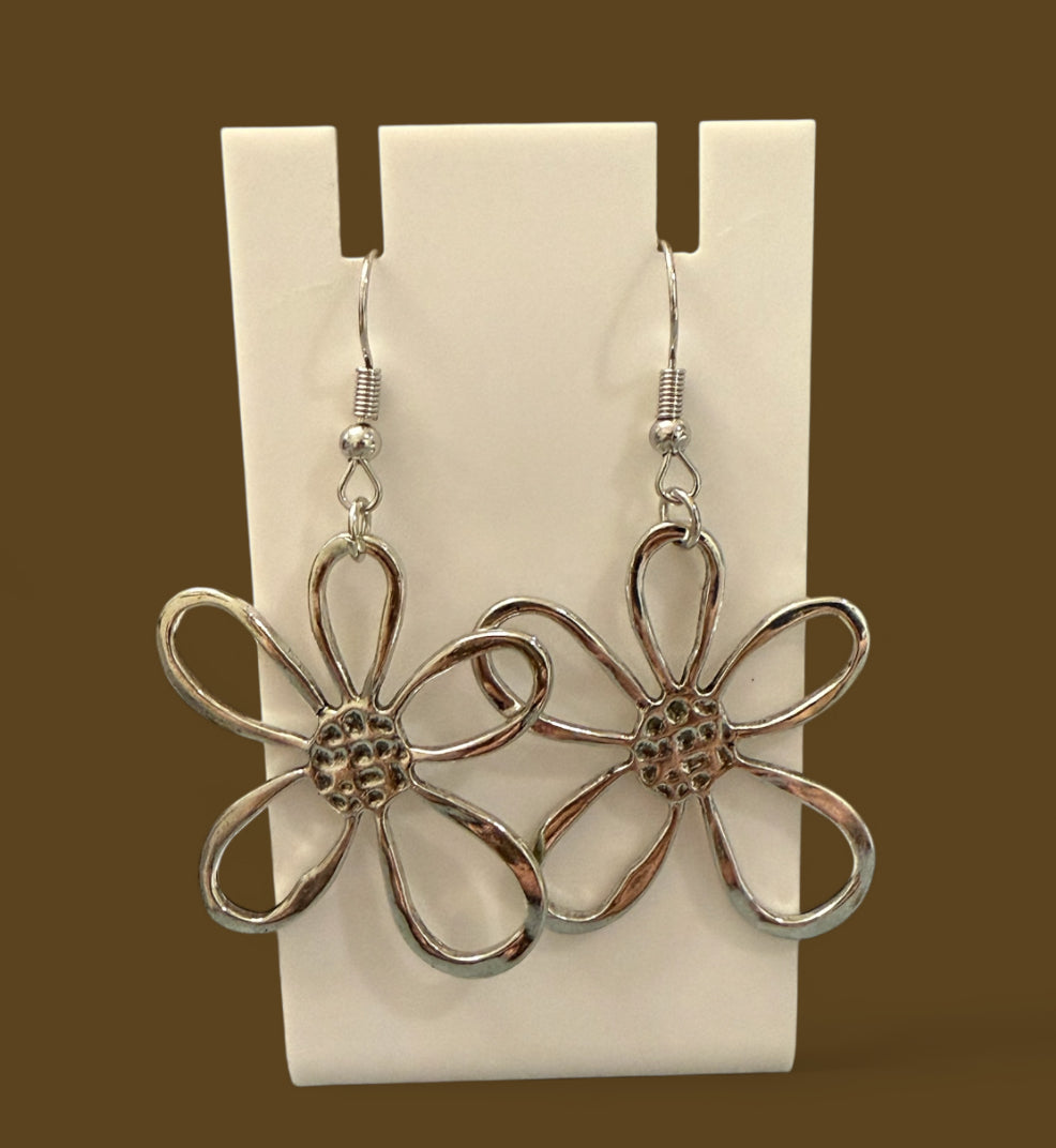 Boho Flower Necklace & Earrings Set – Silver Daisy Jewelry – Festival Statement Jewelry Gift
