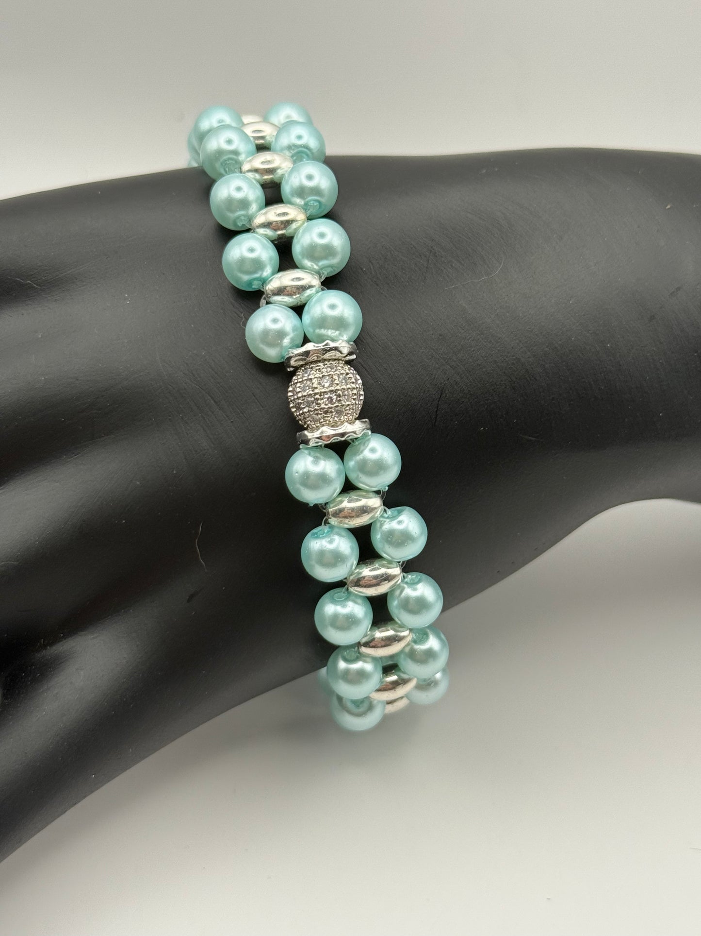 Pastel blue glass pearl elastic bracelet 7.75"