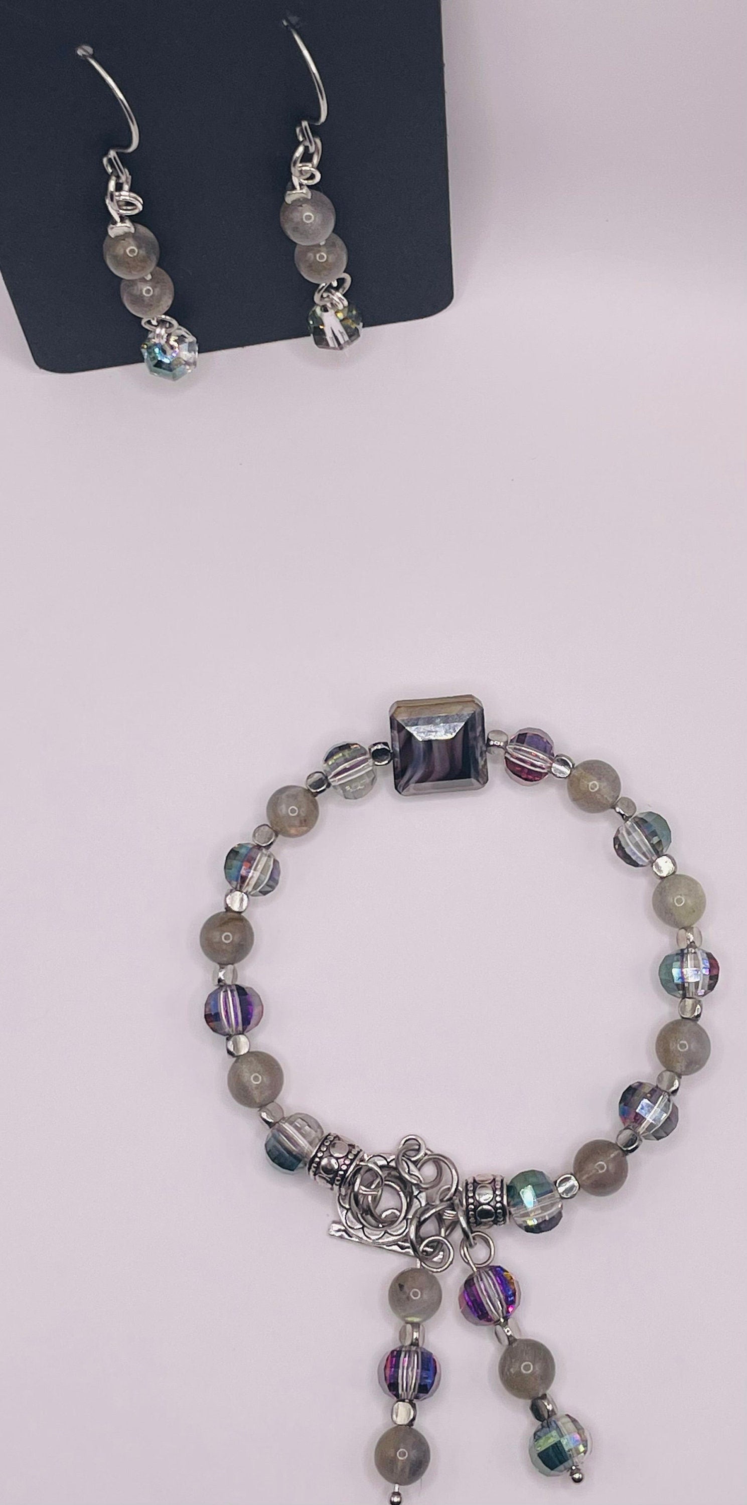 Sparkle and Shine Wire Bracelet with matching earrings 7.5&quot;