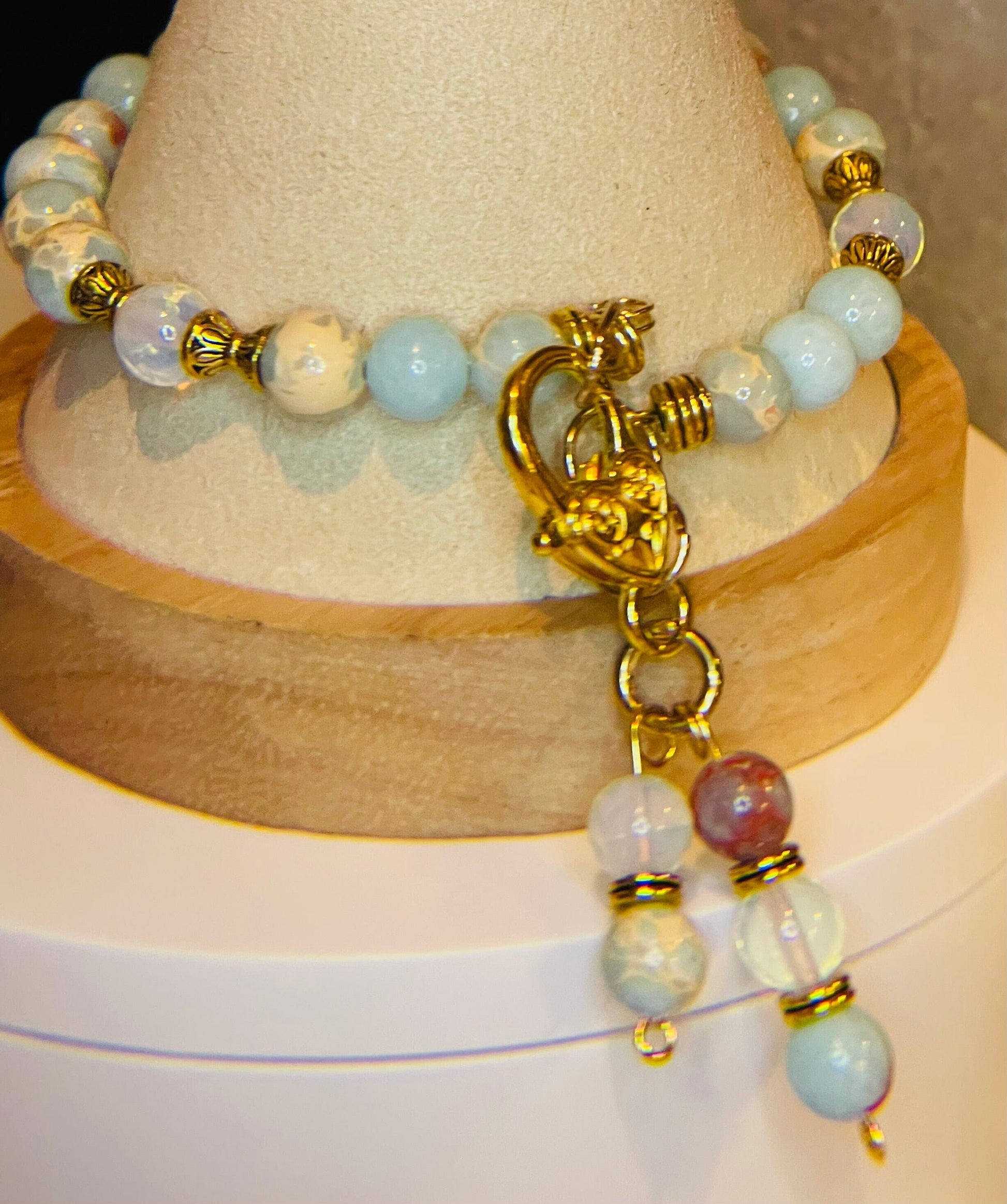 Seaside Escape wire bracelet 7.75&quot; with matching earrings.