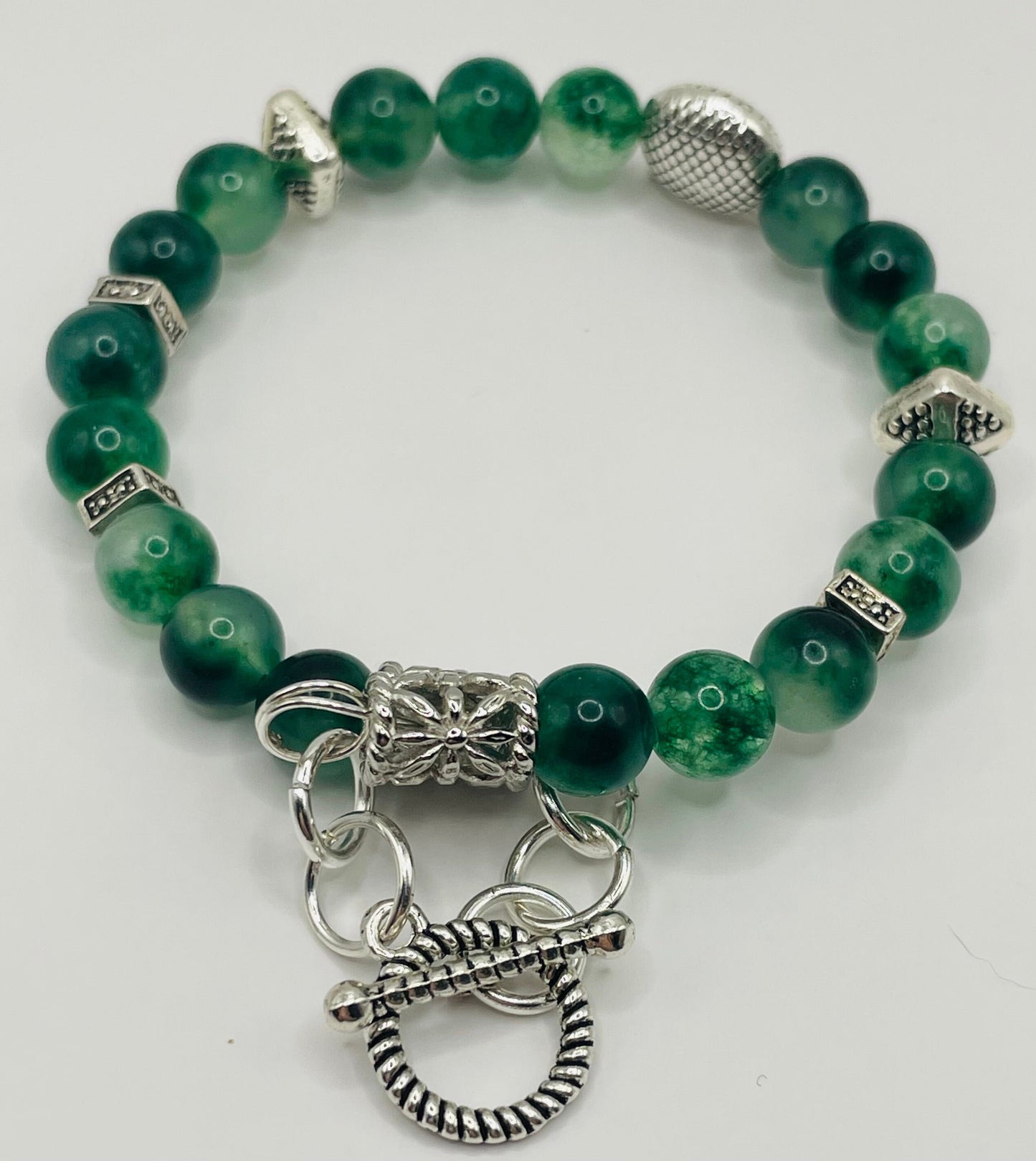 Hootie wired bracelet green and silver with toggle clasp. 7.75&quot;