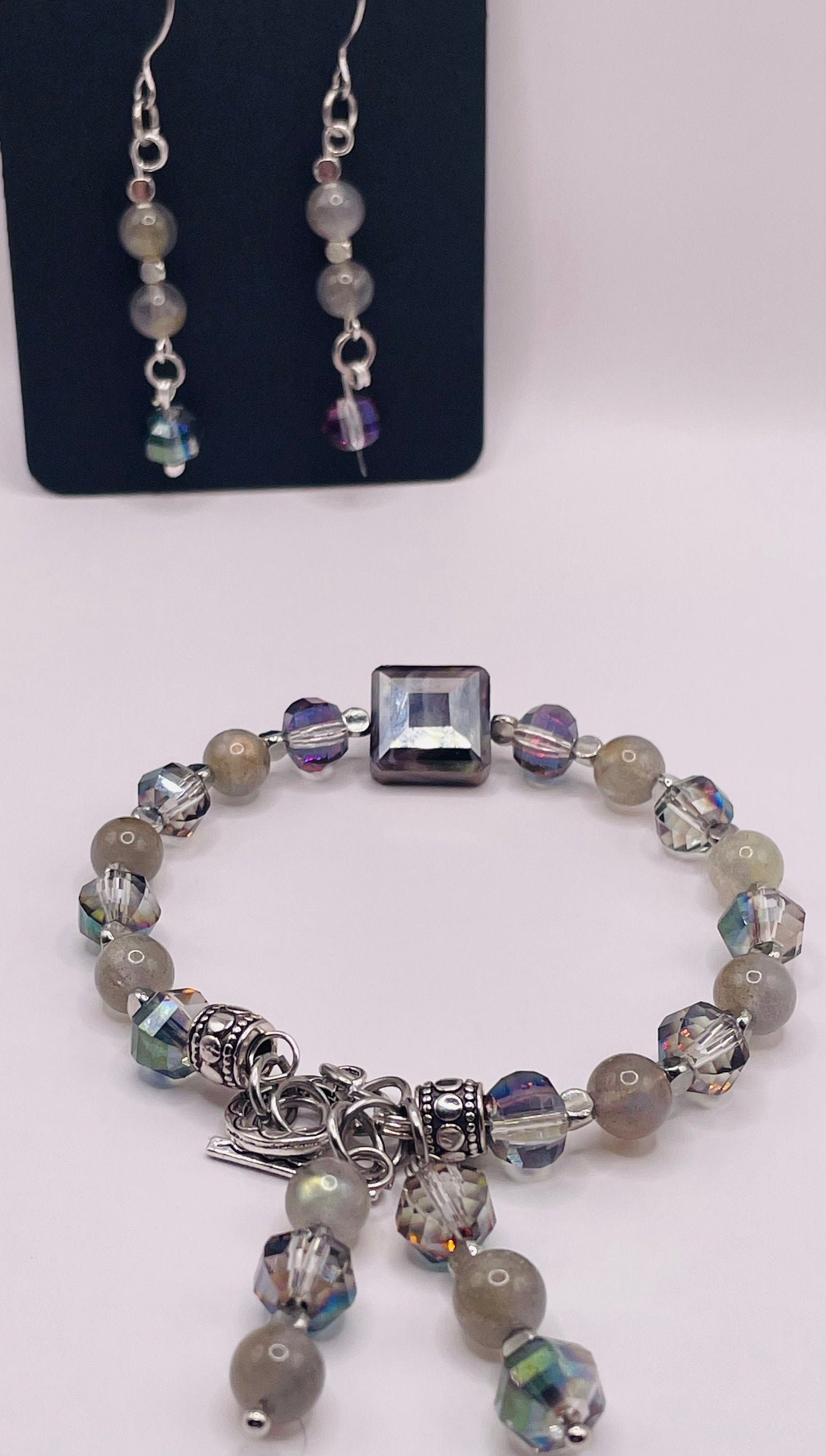 Sparkle and Shine Wire Bracelet with matching earrings 7.5&quot;
