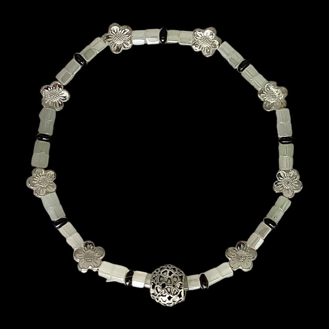 Mother of Pearl with Silver Flower Accents Stretch Bracelet 7.5&quot;
