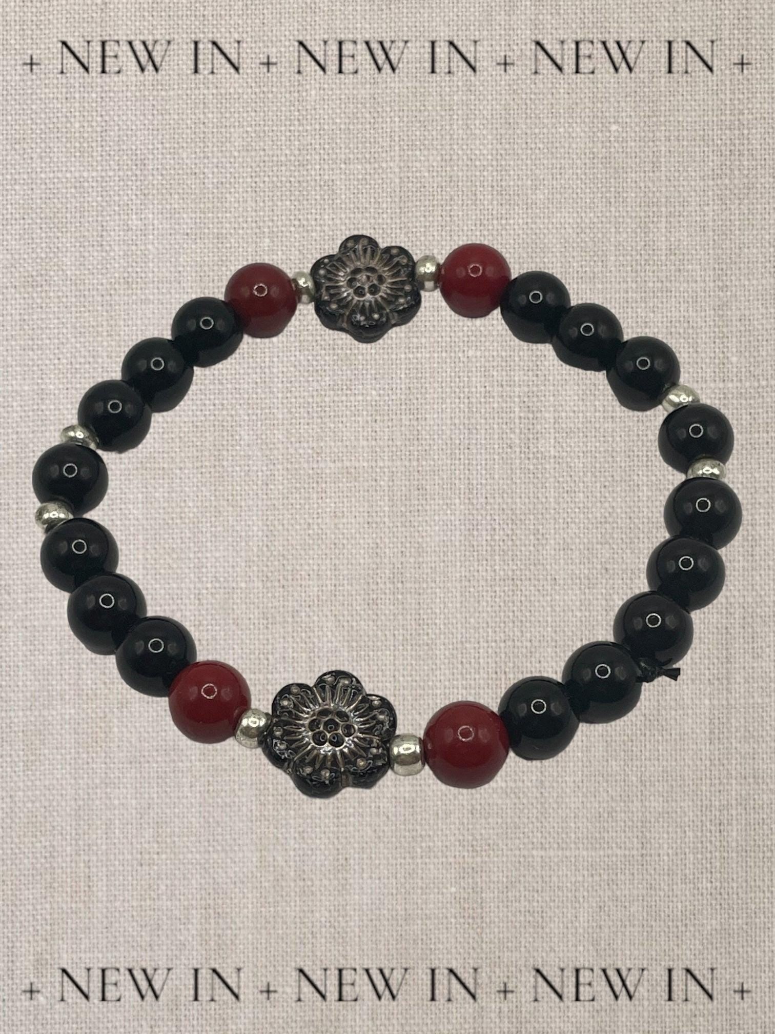 Cinnamon Flower stretch bracelet 7.75&quot;