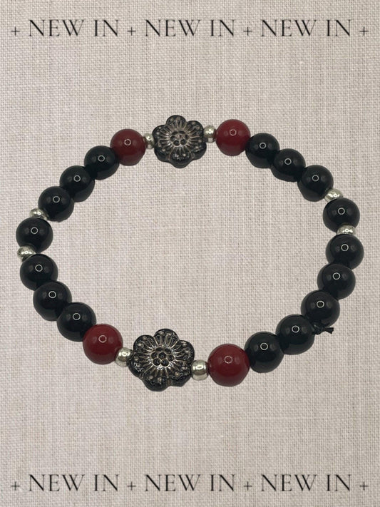 Cinnamon Flower stretch bracelet 7.75&quot;