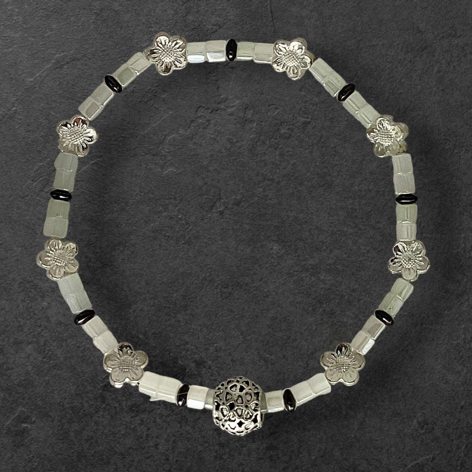 Mother of Pearl with Silver Flower Accents Stretch Bracelet 7.5&quot;