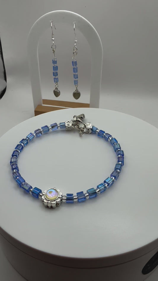 Cubed Blue Iridescent Bracelet with complimentary matching earrings 7.5"